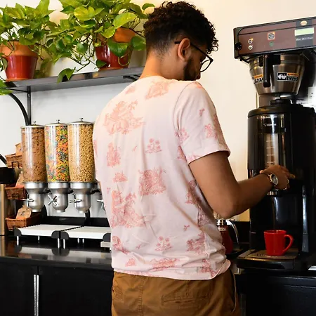 Chicago Getaway Hostel-3